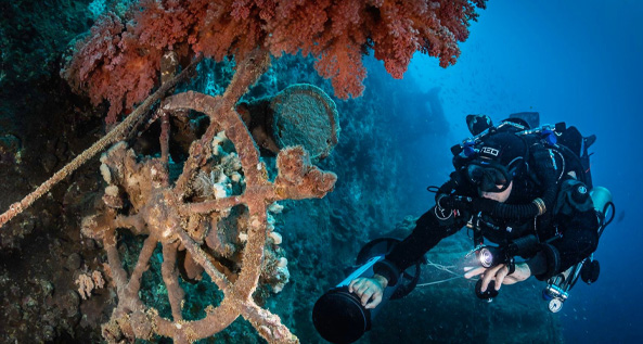 Wreck Diver at Aquarius