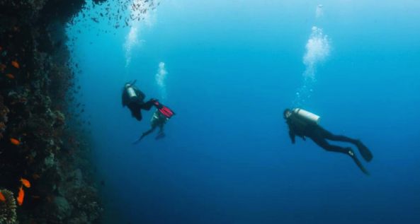 Scuba Diving at Aquarius